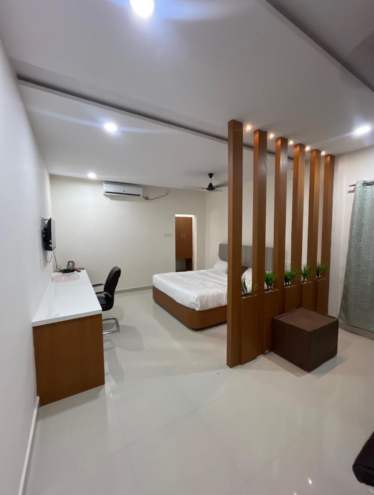 Sunshine Residency Hotel Mancheral Exterior photo